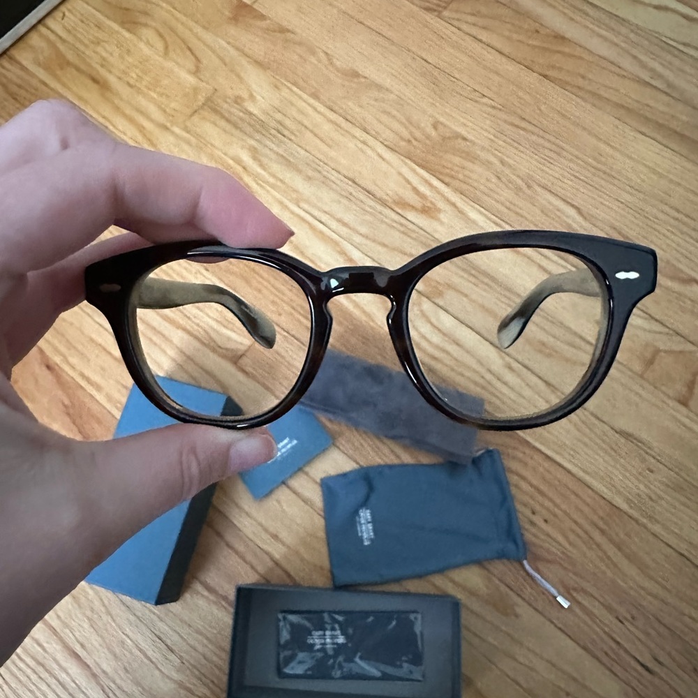 Oliver people’s Carey grants UNISEX